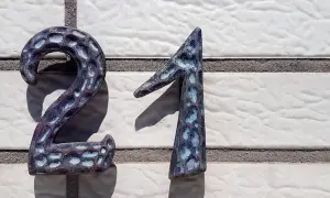 Co oznacza liczba 21 w numerologii? Odkryj jej głębokie znaczenie